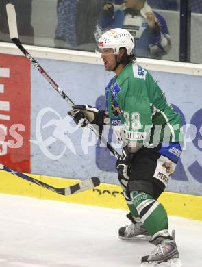 EBEL. Eishockey Bundesliga. EC Pasut VSV gegen HDD TILIA Olimpija Ljubljana (Laibach). Frank Banham (Ljubljana). Villach, am 11.11.2008.
Foto: Kuess 

---
pressefotos, pressefotografie, kuess, qs, qspictures, sport, bild, bilder, bilddatenbank