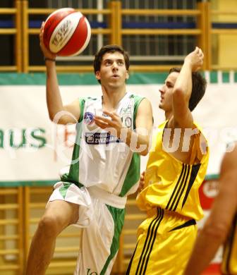 Basketball Kaerntner Liga. KOS gegen ABC Villach. Nejc Kupper (KOS). Klagenfurt, am 13.11.2008.
Foto: Kuess

---
pressefotos, pressefotografie, kuess, qs, qspictures, sport, bild, bilder, bilddatenbank