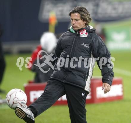 Fussball. Tipp3-Bundesliga. SK Austria Kelag Kaernten  gegen Cashpoint SCR Altach. Trainer Frenkie Schinkels (Austria Kaernten). Klagenfurt, 12.11.2008. 
Copyright Kuess

---
pressefotos, pressefotografie, kuess, qs, qspictures, sport, bild, bilder, bilddatenbank