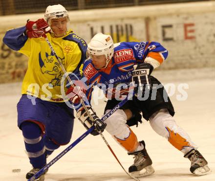 Eishockey CHL Carinthian Hokey League. Testspiel  1. EHC Althofen gegen Gummern. Patrick Witzany (Althofen), Manuel Urschitz (Gummern). Althofen, am 15.11.2008.
Foto: Kuess 

---
pressefotos, pressefotografie, kuess, qs, qspictures, sport, bild, bilder, bilddatenbank