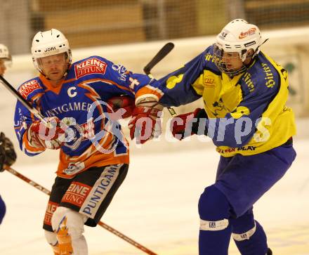 Eishockey CHL Carinthian Hokey League. Testspiel  1. EHC Althofen gegen Gummern. Emmerich Kriegl (Althofen), Spielertrainer Patrik Kogler (Gummern). Althofen, am 15.11.2008.
Foto: Kuess 

---
pressefotos, pressefotografie, kuess, qs, qspictures, sport, bild, bilder, bilddatenbank