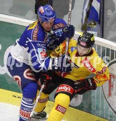 EBEL. Eishockey Bundesliga. EC Pasut VSV gegen EV Vienna Capitals. STEWART Michael (VSV), LEBEAU Patrick (Capitals). Villach, am 21.11.2008.
Foto: Kuess

---
pressefotos, pressefotografie, kuess, qs, qspictures, sport, bild, bilder, bilddatenbank