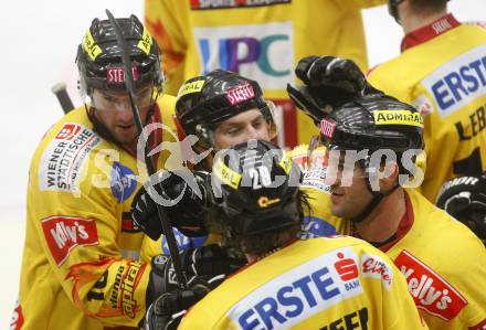 EBEL. Eishockey Bundesliga. EC Pasut VSV gegen EV Vienna Capitals. Jubel Caps. Villach, am 21.11.2008.
Foto: Kuess

---
pressefotos, pressefotografie, kuess, qs, qspictures, sport, bild, bilder, bilddatenbank