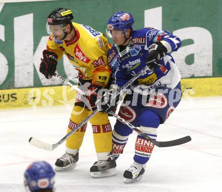 EBEL. Eishockey Bundesliga. EC Pasut VSV gegen EV Vienna Capitals. SANDROCK Robby (VSV), LEBEAU Patrick (Capitals). Villach, am 21.11.2008.
Foto: Kuess

---
pressefotos, pressefotografie, kuess, qs, qspictures, sport, bild, bilder, bilddatenbank