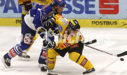 EBEL. Eishockey Bundesliga. EC Pasut VSV gegen EV Vienna Capitals. ELICK Mickey (VSV), GALLANT Trevor (Capitals). Villach, am 21.11.2008.
Foto: Kuess

---
pressefotos, pressefotografie, kuess, qs, qspictures, sport, bild, bilder, bilddatenbank