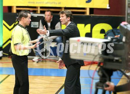 Basketball Bundesliga. Kelag Woerthersee Piraten gegen Traiskirchen Lions. Trainer Matthias Fischer (Piraten). Klagenfurt, am 24.11.2008.
Foto: Nadja Kuess

---
pressefotos, pressefotografie, kuess, qs, qspictures, sport, bild, bilder, bilddatenbank