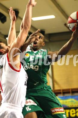 Basketball Bundesliga. Woerthersee Piraten gegen Traiskirchen Lions. Tim Burnette (Piraten). Klagenfurt, am 24.11.2008.
Foto: Kuess
---
pressefotos, pressefotografie, kuess, qs, qspictures, sport, bild, bilder, bilddatenbank