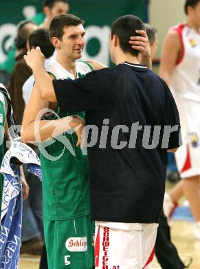 Basketball Bundesliga. Kelag Woerthersee Piraten gegen Traiskirchen Lions. Selmir Husanovic (Piraten). Klagenfurt, am 24.11.2008.
Foto: Nadja Kuess 

---
pressefotos, pressefotografie, kuess, qs, qspictures, sport, bild, bilder, bilddatenbank