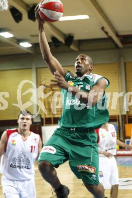 Basketball Bundesliga. Woerthersee Piraten gegen Traiskirchen Lions. Tim Burnette (Piraten). Klagenfurt, am 24.11.2008.
Foto: Kuess
---
pressefotos, pressefotografie, kuess, qs, qspictures, sport, bild, bilder, bilddatenbank