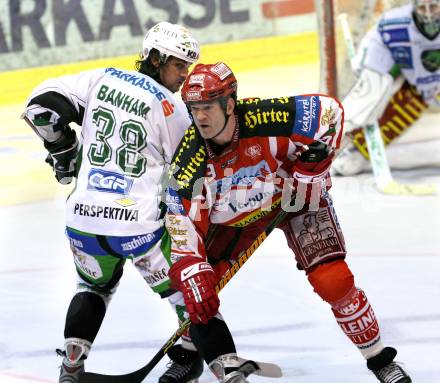 EBEL. Eishockey Bundesliga. KAC gegen  HDD TILIA Olimpija Ljubljana. SHANTZ Jeffery  (KAC), BANHAM Frank  (Ljubljana). Klagenfurt, am 25.11.2008.
Foto: Nadja Kuess 

---
pressefotos, pressefotografie, kuess, qs, qspictures, sport, bild, bilder, bilddatenbank