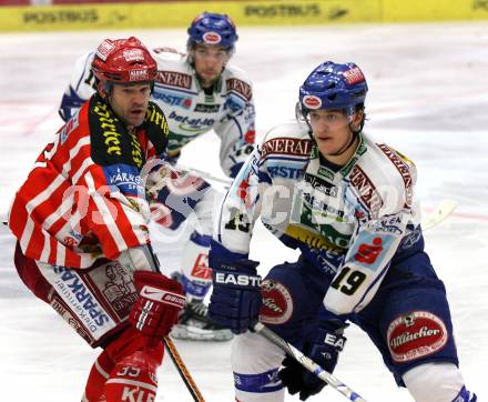 EBEL. Eishockey Bundesliga. EC Pasut VSV gegen EC KAC. BACHER Stefan (VSV), SHANTZ Jeffery (KAC). Villach, am 28.11.2008.
Foto: Kuess 
Foto: Kuess

---
pressefotos, pressefotografie, kuess, qs, qspictures, sport, bild, bilder, bilddatenbank