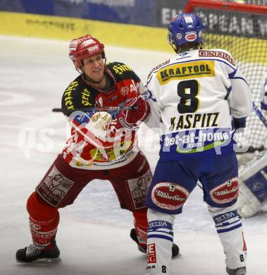 EBEL. Eishockey Bundesliga. EC Pasut VSV gegen EC KAC. Roland Kaspitz,  (VSV), Mike Craig (KAC). Villach, am 28.11.2008.
Foto: Kuess 
Foto: Kuess

---
pressefotos, pressefotografie, kuess, qs, qspictures, sport, bild, bilder, bilddatenbank