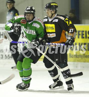 Eishockey. CHL Ost. VST Adler Wild Voelkermarkt gegen USC Velden. Benjamin Reichart (Voelkermarkt), Thomas Schellander (Velden). Voelkermarkt, 29.11.2008
Foto: Kuess
---
pressefotos, pressefotografie, kuess, qs, qspictures, sport, bild, bilder, bilddatenbank