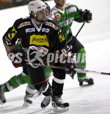 Eishockey. CHL Ost. VST Adler Wild Voelkermarkt gegen USC Velden. Georg Hatzenbichler (Velden). Voelkermarkt, 29.11.2008
Foto: Kuess
---
pressefotos, pressefotografie, kuess, qs, qspictures, sport, bild, bilder, bilddatenbank