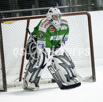 Eishockey. CHL Ost. VST Adler Wild Voelkermarkt gegen USC Velden. Manuel Pernutsch (Voelkermarkt). Voelkermarkt, 29.11.2008
Foto: Kuess
---
pressefotos, pressefotografie, kuess, qs, qspictures, sport, bild, bilder, bilddatenbank