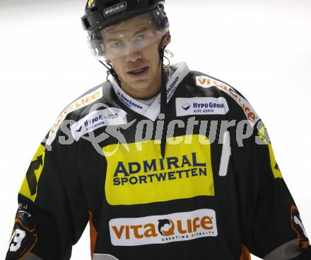 Eishockey. CHL Ost. VST Adler Wild Voelkermarkt gegen USC Velden. Daniel Ambrosch (Velden). Voelkermarkt, 29.11.2008
Foto: Kuess
---
pressefotos, pressefotografie, kuess, qs, qspictures, sport, bild, bilder, bilddatenbank