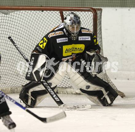 Eishockey. CHL Ost. VST Adler Wild Voelkermarkt gegen USC Velden. Markus Schmarl (Velden). Voelkermarkt, 29.11.2008
Foto: Kuess
---
pressefotos, pressefotografie, kuess, qs, qspictures, sport, bild, bilder, bilddatenbank