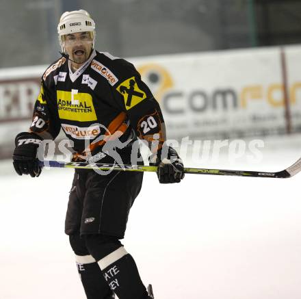 Eishockey. CHL Ost. VST Adler Wild Voelkermarkt gegen USC Velden. Thomas Steinwender (Velden). Voelkermarkt, 29.11.2008
Foto: Kuess
---
pressefotos, pressefotografie, kuess, qs, qspictures, sport, bild, bilder, bilddatenbank