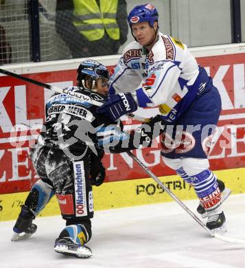 EBEL. Eishockey Bundesliga. EC Pasut VSV gegen EHC LIWEST Linz. Mike Stewart,  (VSV), Martin Grabher-Meier (Linz). Villach, am 30.11.2008.
Foto: Kuess 

---
pressefotos, pressefotografie, kuess, qs, qspictures, sport, bild, bilder, bilddatenbank