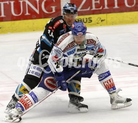 EBEL. Eishockey Bundesliga. EC Pasut VSV gegen EHC LIWEST Linz. Guenther Lanzinger,  (VSV), Robert Shearer (Linz). Villach, am 30.11.2008.
Foto: Kuess 

---
pressefotos, pressefotografie, kuess, qs, qspictures, sport, bild, bilder, bilddatenbank