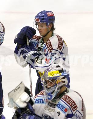 EBEL. Eishockey Bundesliga. EC Pasut VSV gegen EHC LIWEST Linz. Andreas Kristler, Gert Prohaska (VSV). Villach, am 30.11.2008.
Foto: Kuess 

---
pressefotos, pressefotografie, kuess, qs, qspictures, sport, bild, bilder, bilddatenbank