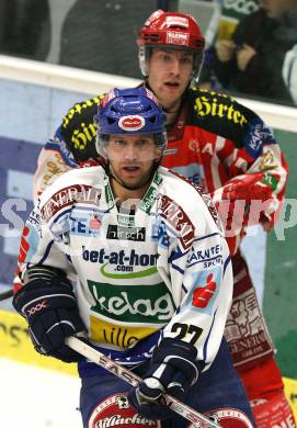 EBEL. Eishockey Bundesliga. EC Pasut VSV gegen EC KAC. Wolfgang Kromp (VSV), Herbert Ratz (KAC). Villach, am 28.11.2008.
Foto: Kuess 
Foto: Kuess

---
pressefotos, pressefotografie, kuess, qs, qspictures, sport, bild, bilder, bilddatenbank