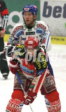 EBEL. Eishockey Bundesliga. EC Pasut VSV gegen EC KAC. Mickey Elick (VSV), Christoph Harand (KAC). Villach, am 28.11.2008.
Foto: Kuess 
Foto: Kuess

---
pressefotos, pressefotografie, kuess, qs, qspictures, sport, bild, bilder, bilddatenbank