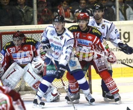 EBEL. Eishockey Bundesliga. KAC gegen Alba Volan. Rene Swette, Johannes reichel (KAC), Andras Benk (Alba Volan). Klagenfurt, am 2.12.2008.
Foto: Kuess 

---
pressefotos, pressefotografie, kuess, qs, qspictures, sport, bild, bilder, bilddatenbank