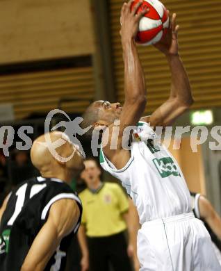 Basketball Bundesliga. Woerthersee Piraten gegen Guessing Knights.  Timothy Burnette (Piraten).  Klagenfurt, 7.12.2008
Foto: Kuess

---
pressefotos, pressefotografie, kuess, qs, qspictures, sport, bild, bilder, bilddatenbank