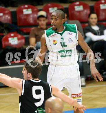 Basketball Bundesliga. Woerthersee Piraten gegen Guessing Knights.  Timothy Burnette (Piraten).  Klagenfurt, 7.12.2008
Foto: Nadja Kuess

---
pressefotos, pressefotografie, kuess, qs, qspictures, sport, bild, bilder, bilddatenbank