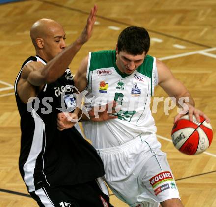 Basketball Bundesliga. Woerthersee Piraten gegen Guessing Knights.  Selmir Husanovic (Piraten).  Klagenfurt, 7.12.2008
Foto: Nadja Kuess

---
pressefotos, pressefotografie, kuess, qs, qspictures, sport, bild, bilder, bilddatenbank