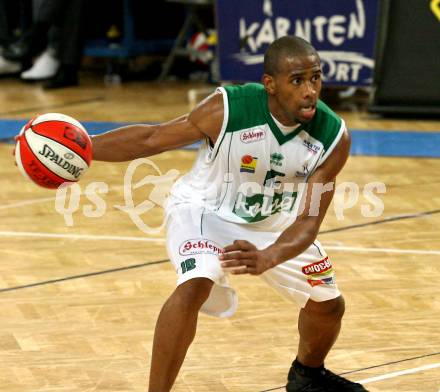 Basketball Bundesliga. Woerthersee Piraten gegen Guessing Knights.  Timothy Burnette (Piraten).  Klagenfurt, 7.12.2008
Foto: Kuess

---
pressefotos, pressefotografie, kuess, qs, qspictures, sport, bild, bilder, bilddatenbank