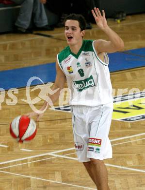 Basketball Bundesliga. Woerthersee Piraten gegen Guessing Knights.  Marco Breithuber (Piraten).  Klagenfurt, 7.12.2008
Foto: Nadja Kuess

---
pressefotos, pressefotografie, kuess, qs, qspictures, sport, bild, bilder, bilddatenbank