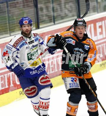 EBEL. Eishockey Bundesliga. EC Pasut VSV gegen Graz 99ers. Justin Mapletoft (VSV), Jamie Mattie (Graz). Villach, am 9.12.2008.
Foto: Nadja Kuess



---
pressefotos, pressefotografie, kuess, qs, qspictures, sport, bild, bilder, bilddatenbank