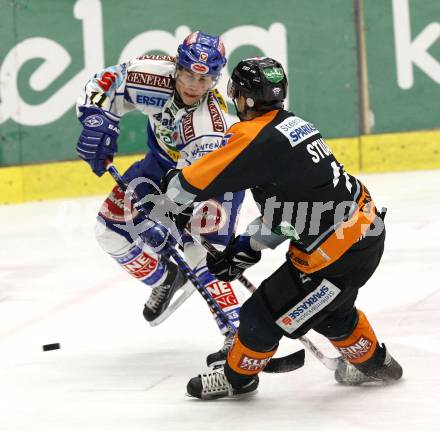 EBEL. Eishockey Bundesliga. EC Pasut VSV gegen Graz 99ers. Niko Nico Toff  (VSV), Michael Stuart (Graz). Villach, am 9.12.2008.
Foto: Nadja Kuess



---
pressefotos, pressefotografie, kuess, qs, qspictures, sport, bild, bilder, bilddatenbank