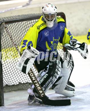 Eishockey. Kaerntner Liga. HCP Pubersdorf gegen Althofen. Daniel Hoeller  (Althofen). Klagenfurt, 6.12.2008
Foto: Nadja Kuess 
---
pressefotos, pressefotografie, kuess, qs, qspictures, sport, bild, bilder, bilddatenbank