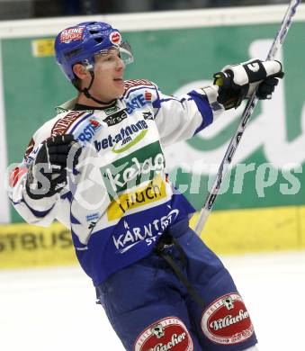 EBEL. Eishockey Bundesliga. EC Pasut VSV gegen EC Red Bull Salzburg. Torjubel Robby Sandrock (VSV). Villach, am 14.12.2008.
Foto: Kuess 

---
pressefotos, pressefotografie, kuess, qs, qspictures, sport, bild, bilder, bilddatenbank