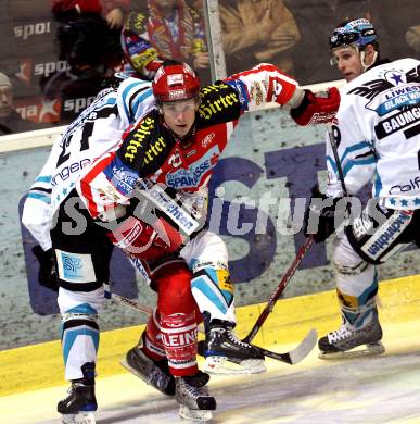 EBEL. Eishockey Bundesliga. KAC gegen  EHC LIWEST Linz. FUREY Kirk (KAC), LUKAS Philipp, BAUMGARTNER Gregor (Linz). Klagenfurt, am 14.12.2008.
Foto: Kuess 

---
pressefotos, pressefotografie, kuess, qs, qspictures, sport, bild, bilder, bilddatenbank