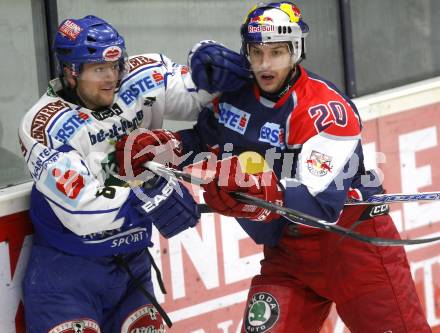 EBEL. Eishockey Bundesliga. EC Pasut VSV gegen EC Red Bull Salzburg. Roland Kaspitz, (VSV),  Daniel Welser (Salzburg). Villach, am 14.12.2008.
Foto: Kuess 

---
pressefotos, pressefotografie, kuess, qs, qspictures, sport, bild, bilder, bilddatenbank