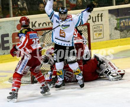 EBEL. Eishockey Bundesliga. KAC gegen  EHC LIWEST Linz. SWETTE Rene, KIRISITS Johannes, FUREY Kirk (KAC), LUKAS Philipp, LUKAS Robert (Linz). Klagenfurt, am 14.12.2008.
Foto: Kuess 

---
pressefotos, pressefotografie, kuess, qs, qspictures, sport, bild, bilder, bilddatenbank