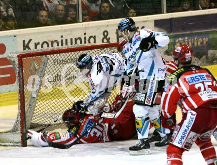 EBEL. Eishockey Bundesliga. KAC gegen  EHC LIWEST Linz. SWETTE Rene, KIRISITS Johannes, FUREY Kirk (KAC), LUKAS Philipp, LUKAS Robert (Linz). Klagenfurt, am 14.12.2008.
Foto: Kuess 

---
pressefotos, pressefotografie, kuess, qs, qspictures, sport, bild, bilder, bilddatenbank