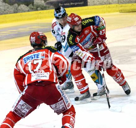 EBEL. Eishockey Bundesliga. KAC gegen  EHC LIWEST Linz. TORY Jeffrey, HAGER Gregor (KAC), BAUMGARTNER Gregor (Linz). Klagenfurt, am 14.12.2008.
Foto: Kuess 

---
pressefotos, pressefotografie, kuess, qs, qspictures, sport, bild, bilder, bilddatenbank