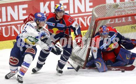 EBEL. Eishockey Bundesliga. EC Pasut VSV gegen EC Red Bull Salzburg. Michael Raffl, (VSV),  Matthias Trattnig, Jordan Parise (Salzburg). Villach, am 14.12.2008.
Foto: Kuess 

---
pressefotos, pressefotografie, kuess, qs, qspictures, sport, bild, bilder, bilddatenbank