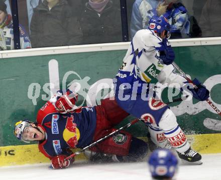 EBEL. Eishockey Bundesliga. EC Pasut VSV gegen EC Red Bull Salzburg. Justin Mapletoft,  (VSV), Matthias Trattnig (Salzburg). Villach, am 14.12.2008.
Foto: Kuess 

---
pressefotos, pressefotografie, kuess, qs, qspictures, sport, bild, bilder, bilddatenbank