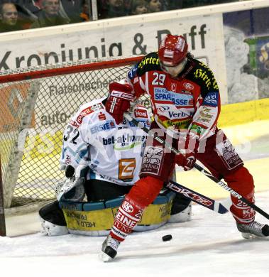 EBEL. Eishockey Bundesliga. KAC gegen  EHC LIWEST Linz. BRANDNER Christoph (KAC), WESTLUND Alex (Linz). Klagenfurt, am 14.12.2008.
Foto: Kuess 

---
pressefotos, pressefotografie, kuess, qs, qspictures, sport, bild, bilder, bilddatenbank