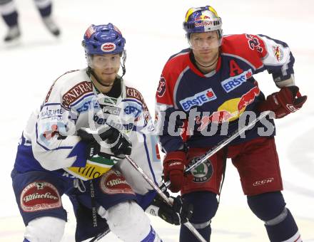 EBEL. Eishockey Bundesliga. EC Pasut VSV gegen EC Red Bull Salzburg. Thomas Raffl (VSV), Jeremy Rebek (Salzburg). Villach, am 14.12.2008.
Foto: Kuess 

---
pressefotos, pressefotografie, kuess, qs, qspictures, sport, bild, bilder, bilddatenbank