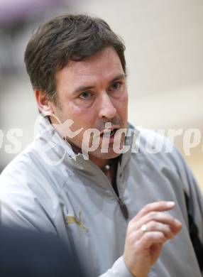 Volleyball. MEVZA. ATSC Wildcats gegen Osijek. Trainer Helmut Voggenberger (Wildcats). Klagenfurt, am 20.12.2008.
Foto: Kuess

---
pressefotos, pressefotografie, kuess, qs, qspictures, sport, bild, bilder, bilddatenbank