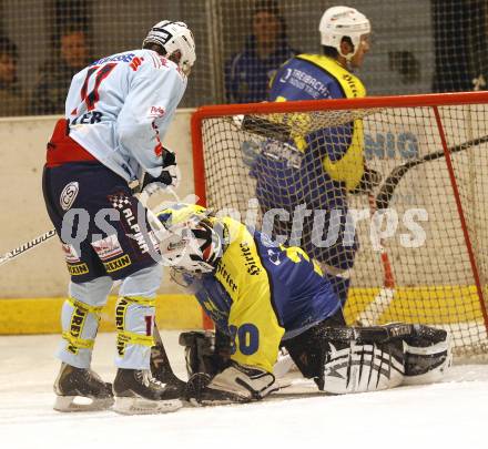 Eishockey Carinthian Hokey League. CHL. Steindorf gegen Althofen. Alfred Groyer (Steindorf), Daniel Hoeller (Althofen). Steindorf, am 20.12.2008.
Foto: Kuess
---
pressefotos, pressefotografie, kuess, qs, qspictures, sport, bild, bilder, bilddatenbank