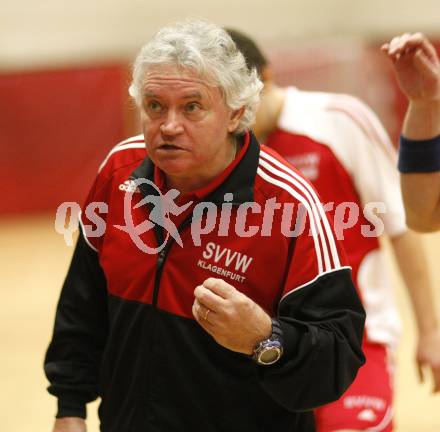 Handball Bundesliga. SVVW Klagenfurt gegen SC Ferlach Trainer Vlado Kajfes (SVVW). Klagenfurt, 20.12.2008.
Foto: Kuess

---
pressefotos, pressefotografie, kuess, qs, qspictures, sport, bild, bilder, bilddatenbank