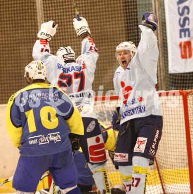 Eishockey Carinthian Hokey League. CHL. Steindorf gegen Althofen. Torjubel Oliver Oberrauner, Roland Schurian   (Steindorf). Steindorf, am 20.12.2008.
Foto: Kuess
---
pressefotos, pressefotografie, kuess, qs, qspictures, sport, bild, bilder, bilddatenbank